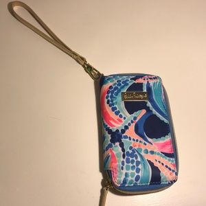 Lilly Pulitzer wallet/ wristlet!